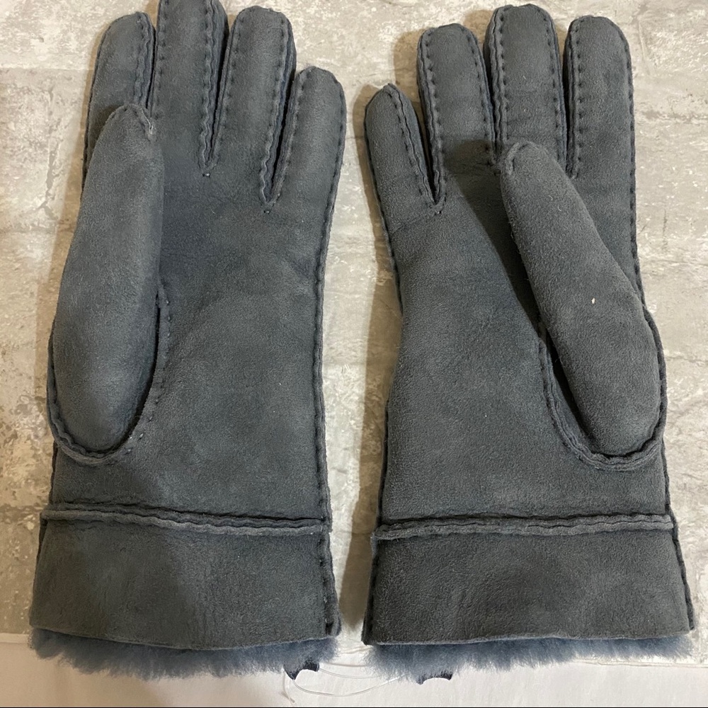Ugg Shearling & Suede Gloves - Picture 2 of 9